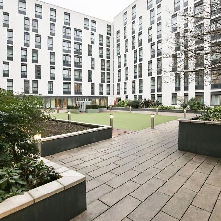 Sterling Court In Wembley Λονδίνο Εξωτερικό φωτογραφία