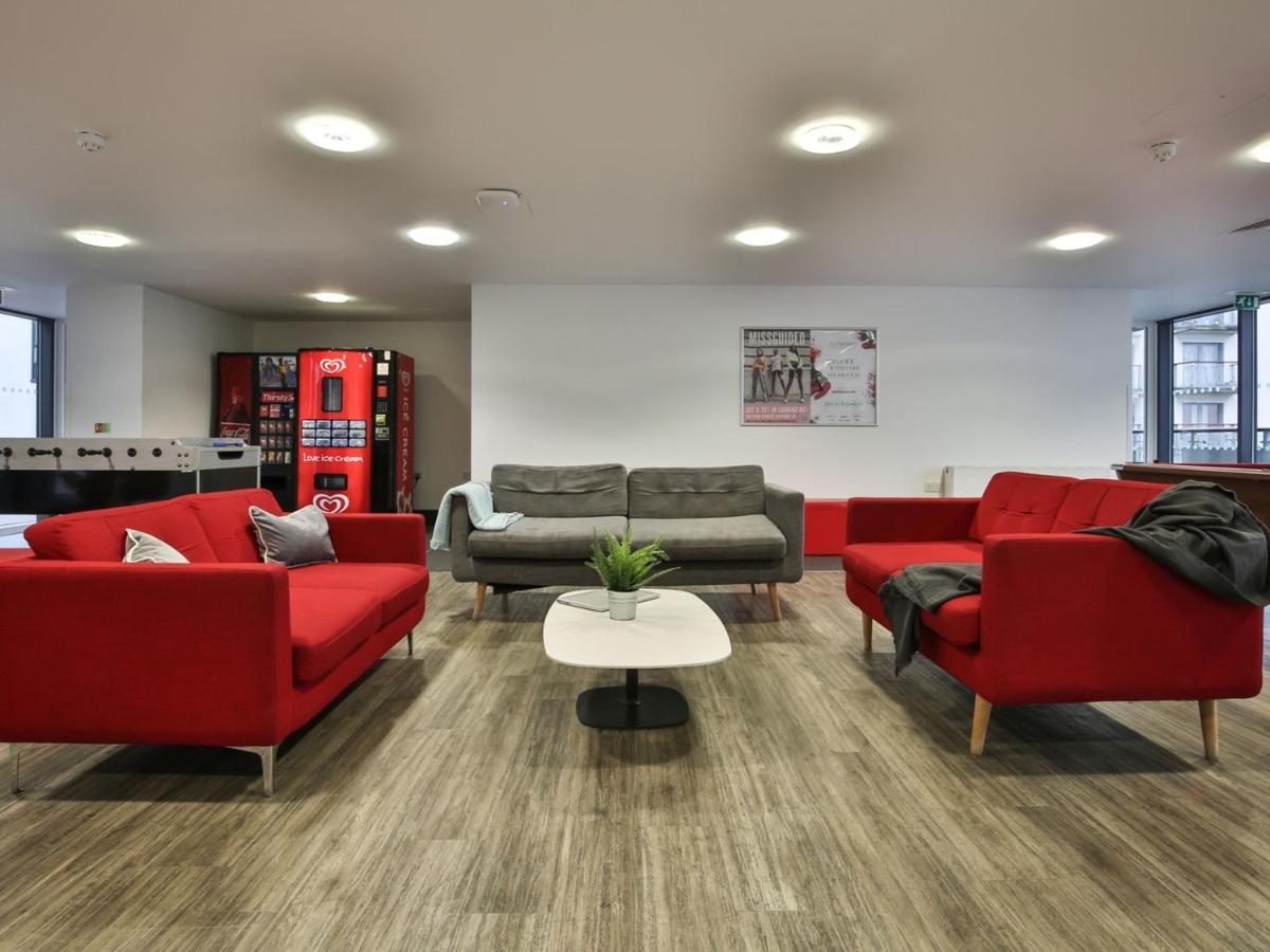 Sterling Court In Wembley Λονδίνο Εξωτερικό φωτογραφία