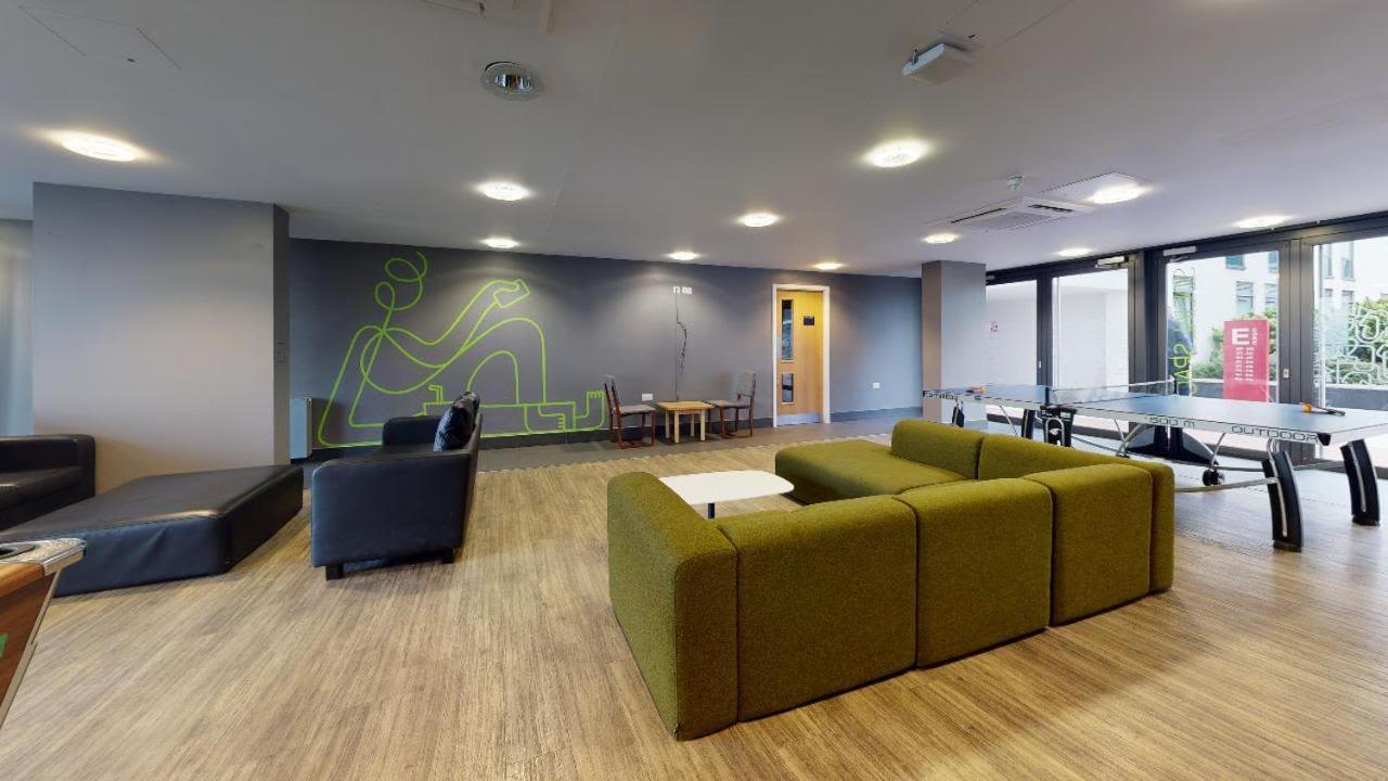 Sterling Court In Wembley Λονδίνο Εξωτερικό φωτογραφία