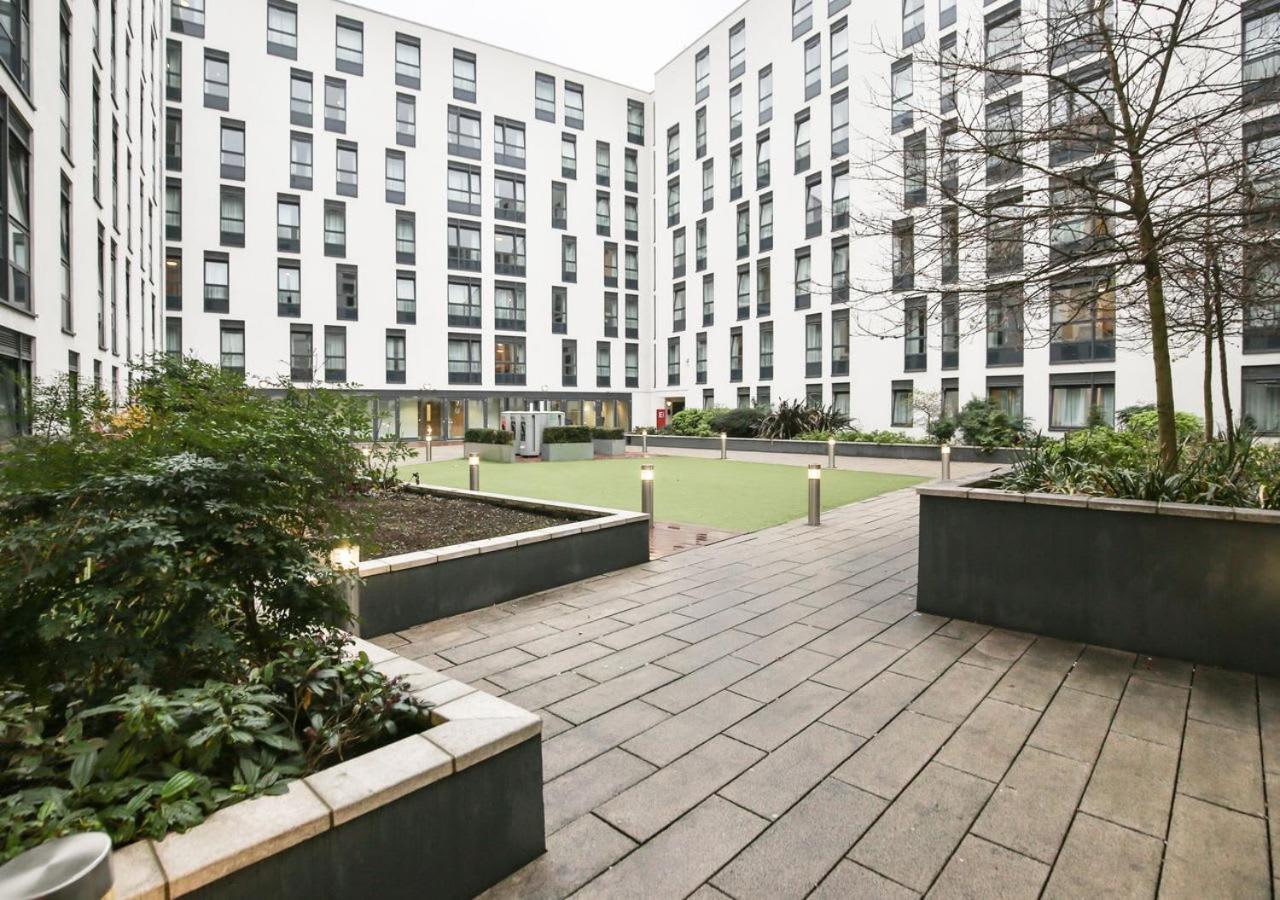Sterling Court In Wembley Λονδίνο Εξωτερικό φωτογραφία