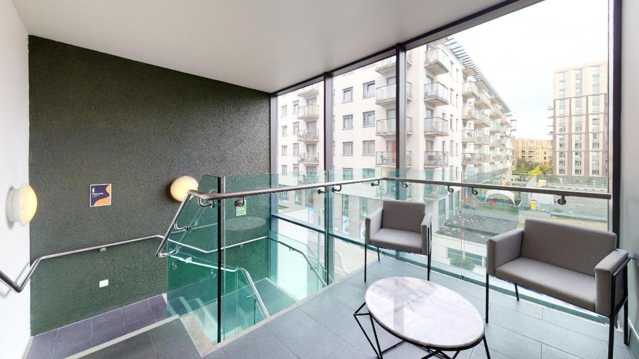 Sterling Court In Wembley Λονδίνο Εξωτερικό φωτογραφία